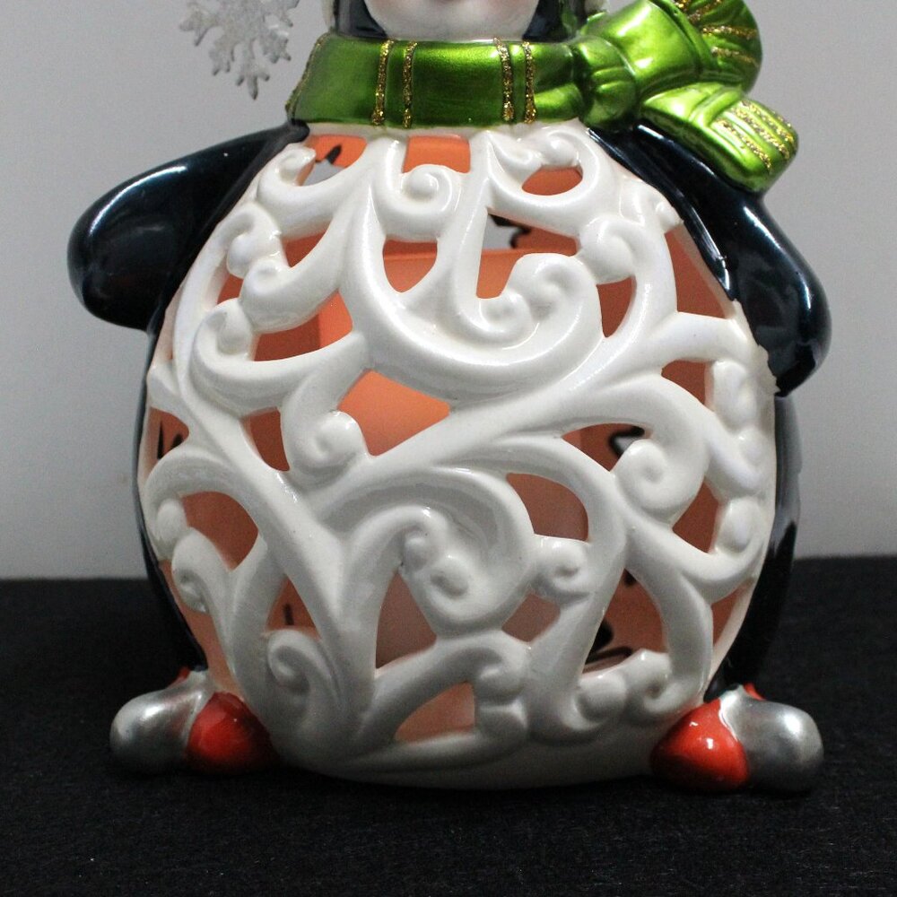 Pot Belly Color Changing / Amber Lighted Winter Christmas Penguin Uses Batteries - Picture 8 of 12